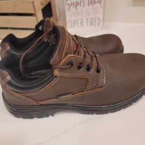 Avenger Brown Men's Boots
